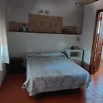 Higueras Y Olivos * Candeleda