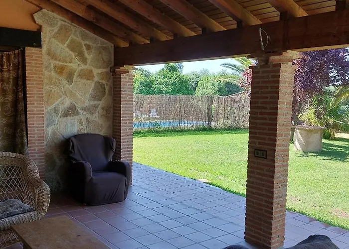 Higueras Y Olivos 펜션 칸델레다