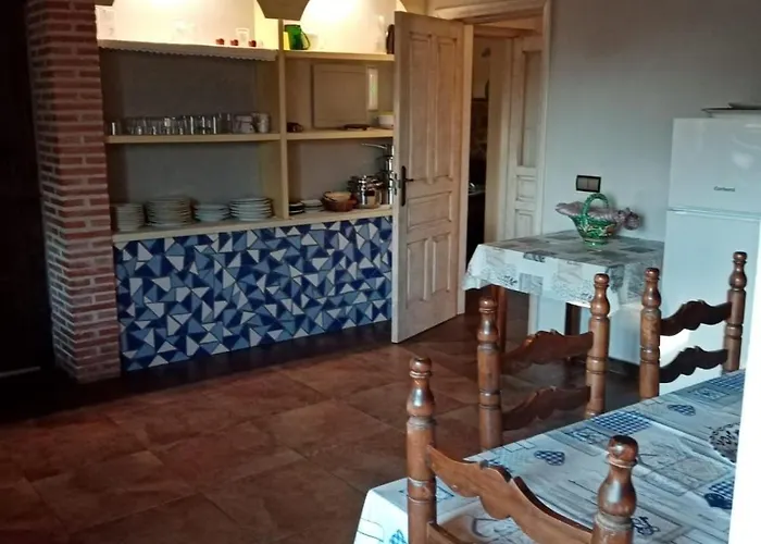 Higueras Y Olivos 펜션 칸델레다