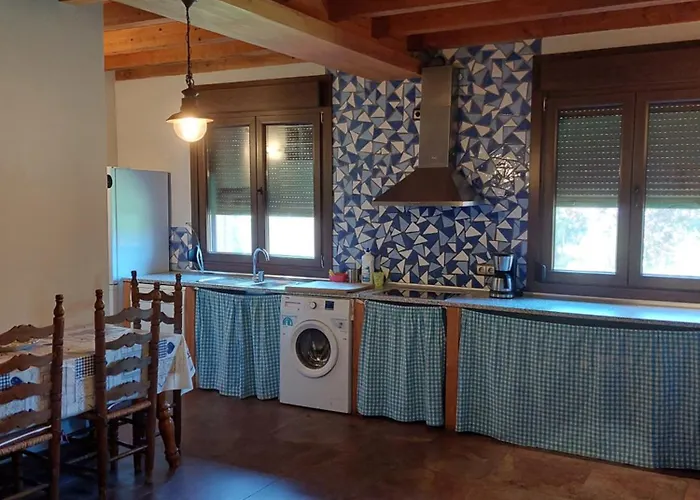 Higueras Y Olivos 펜션 칸델레다